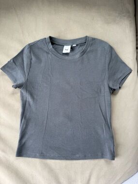 Aritzia HomeStretch Rib Tune Waist T-Shirt size S